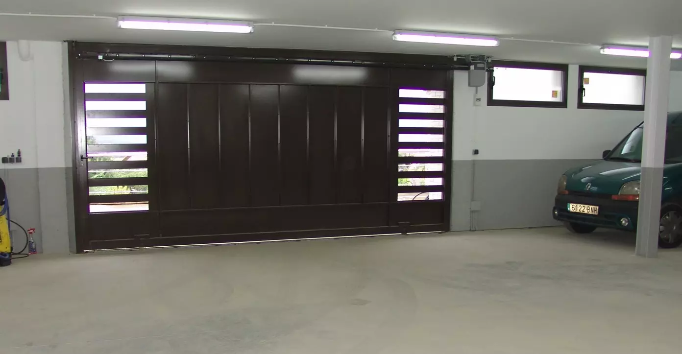 puerta garaje corredera Puertas correderas garaje Zamora